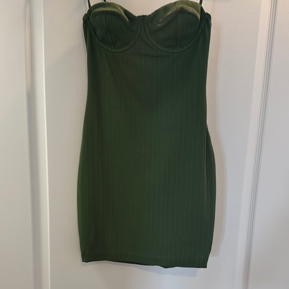 Vix Green Strapless Sweetheart Cocktail Dress